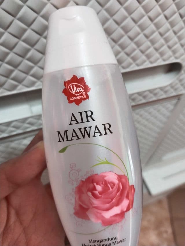 Viva Cosmetics Air Mawar review photo by pickyazka