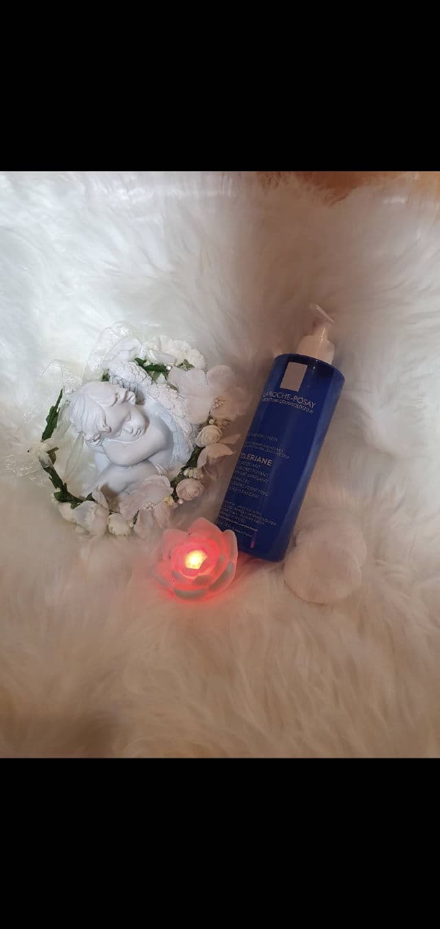 La Roche-Posay Toleriane Hydrating Foam-In-Gel Double Cleanser review photo by Alinutza
