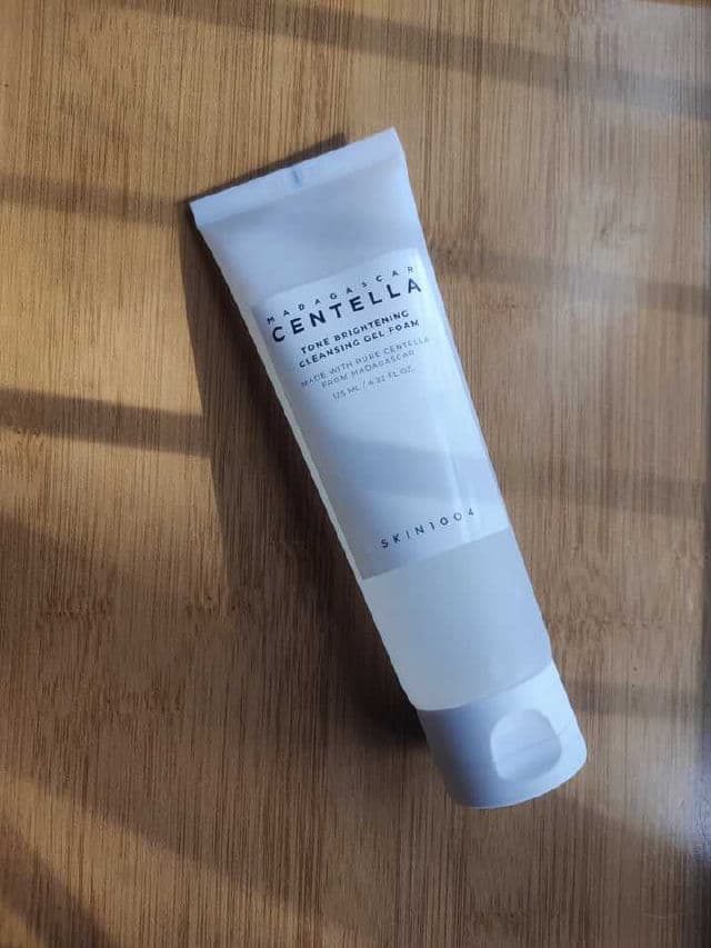Madagascar Centella Tone Brightening Cleansing Gel Foam product review