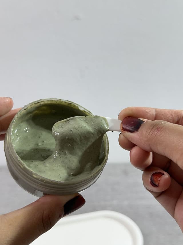 whitelab Mugwort Pore Clarifying Mask review photo by bloomidda