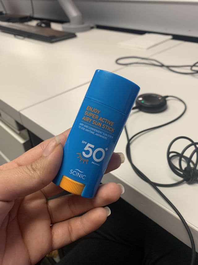 SCINIC Enjoy All Round Airy Sun Stick SPF50+ PA++++  review photo by ValeriaBossio