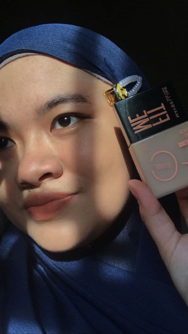 Maybelline Fit Me Fresh Tint SPF50 review photo by zazaro