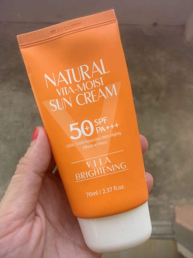 3wClinic Natural Vita Moist Sun Cream SPF50+ PA+++ review photo by AinJazlan