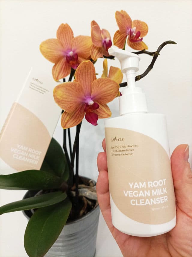 ISNTREE Yam Root Vegan Milk Cleanser review photo by testerlory