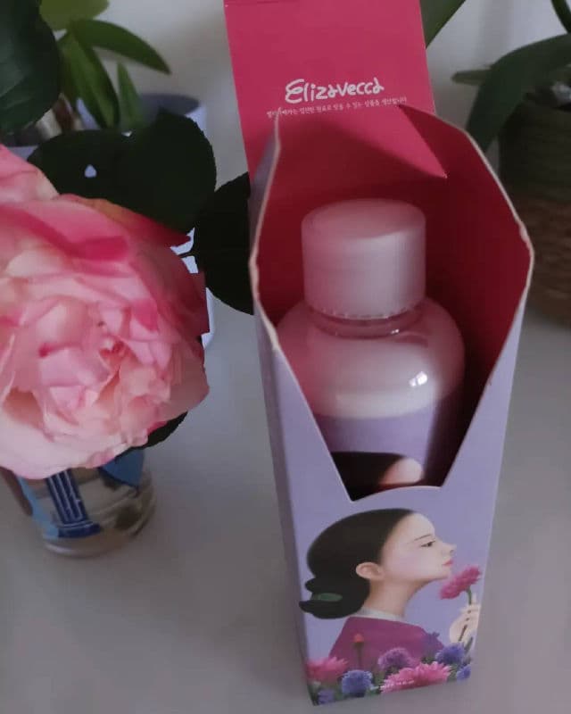 ELIZAVECCA Hwa Yu Hong Flower Essence Lotion review photo by testerlory