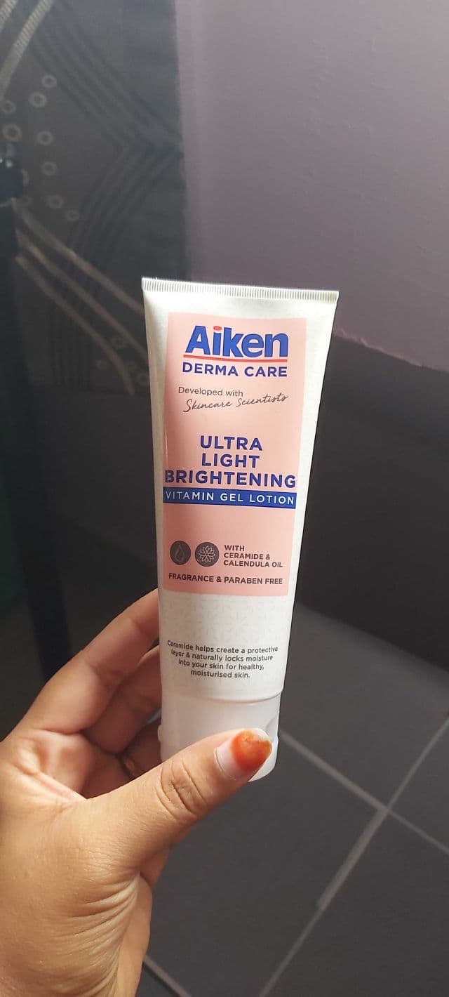 Aiken Derma Care Ultra Light Brightening Vitamin Gel Lotion review photo by LavSha