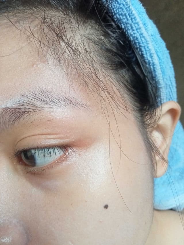 Some By Mi V10 Hyal Antioxidant Sunscreen SPF50+ PA++++ review photo by lalileilalilali