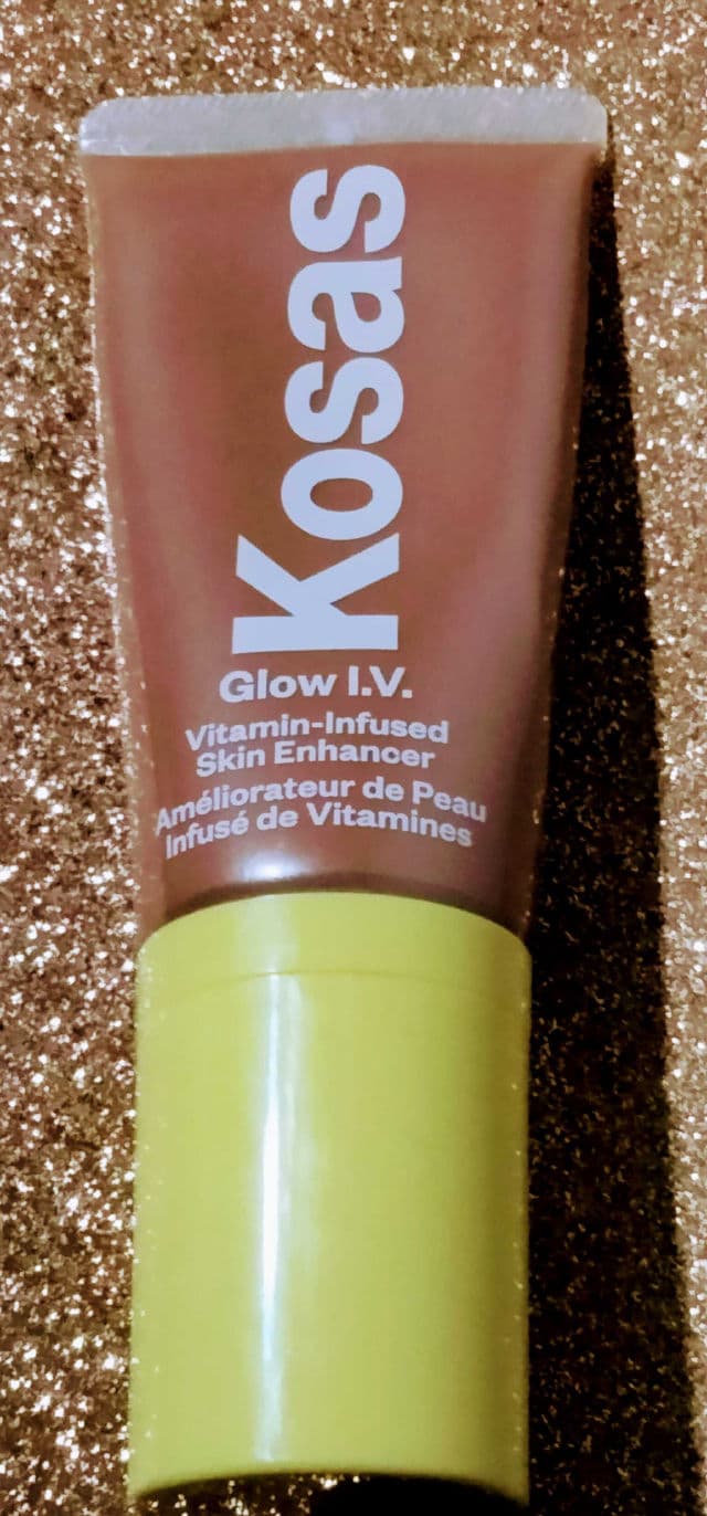 Kosas Glow I.V. Vitamin-Infused Skin Enhancer review photo by CLCM40