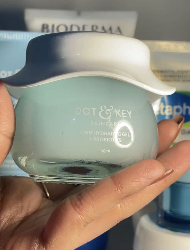 Dot & Key 72 hr Hydrating Gel + Probiotics review photo by tanisha216