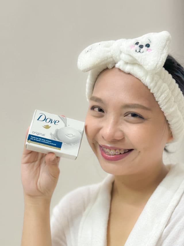 Dove Cream Beauty Bathing Bar review photo by Realmomskindaily