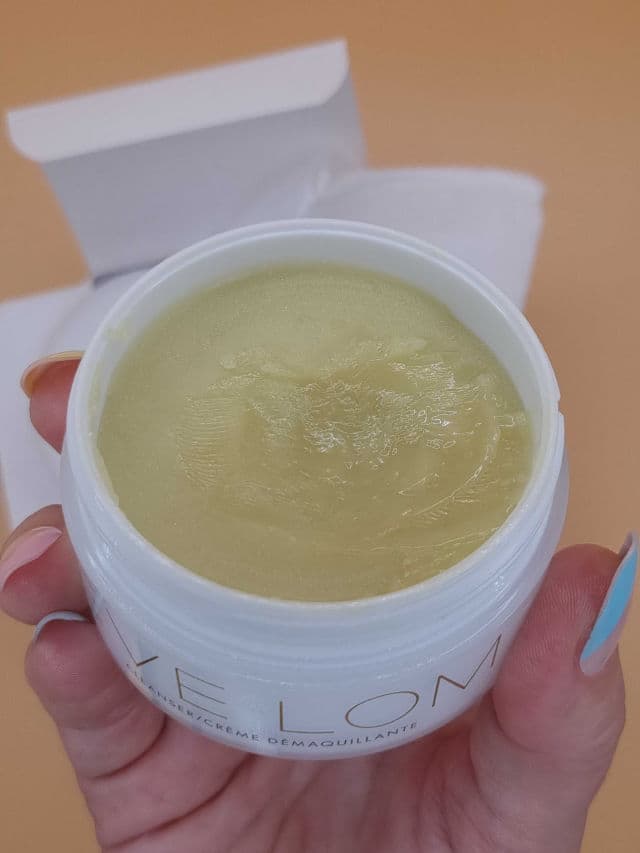 Eve Lom Cleanser review photo by Minnie40