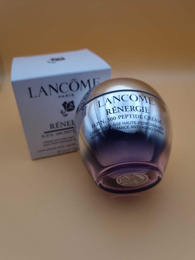 Lancome Renergie H.P.N. 300-Peptide Cream review photo by Minnie40