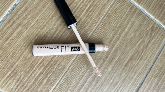 Maybelline Fit Me Concealer review photo by KateVan