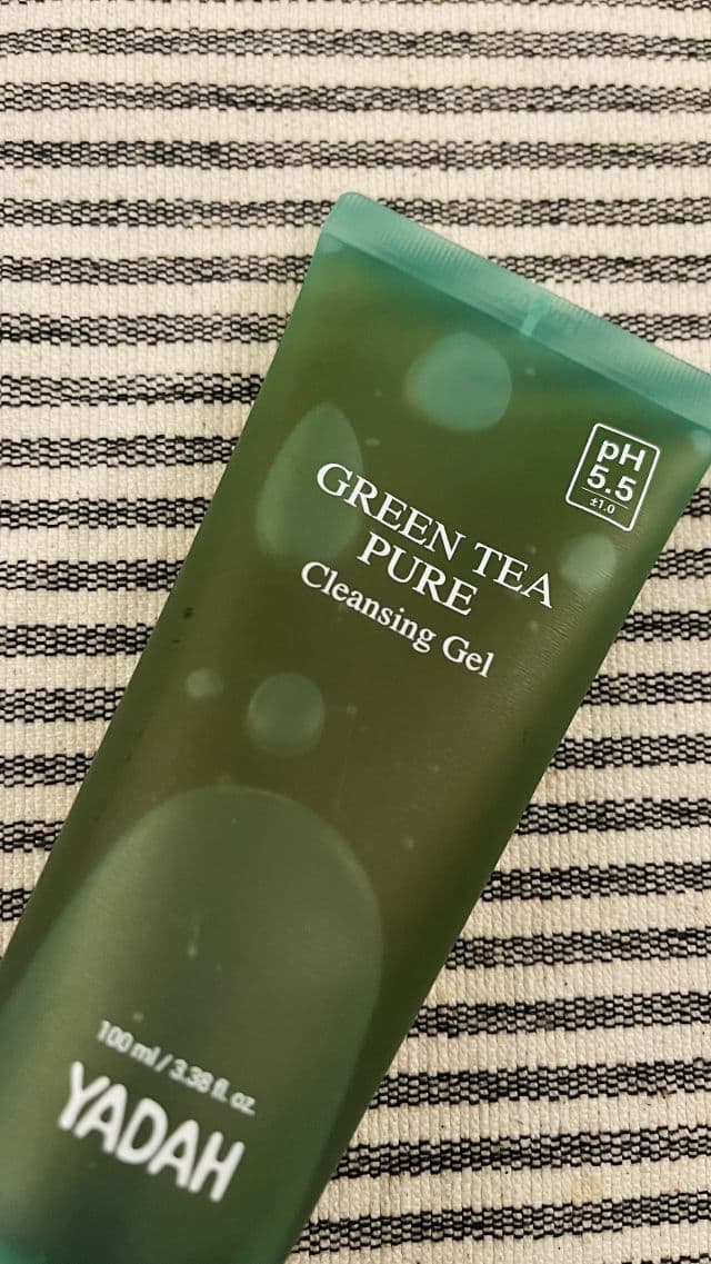Yadah Green Tea Pure Cleansing Gel  review photo by BeautyLoves