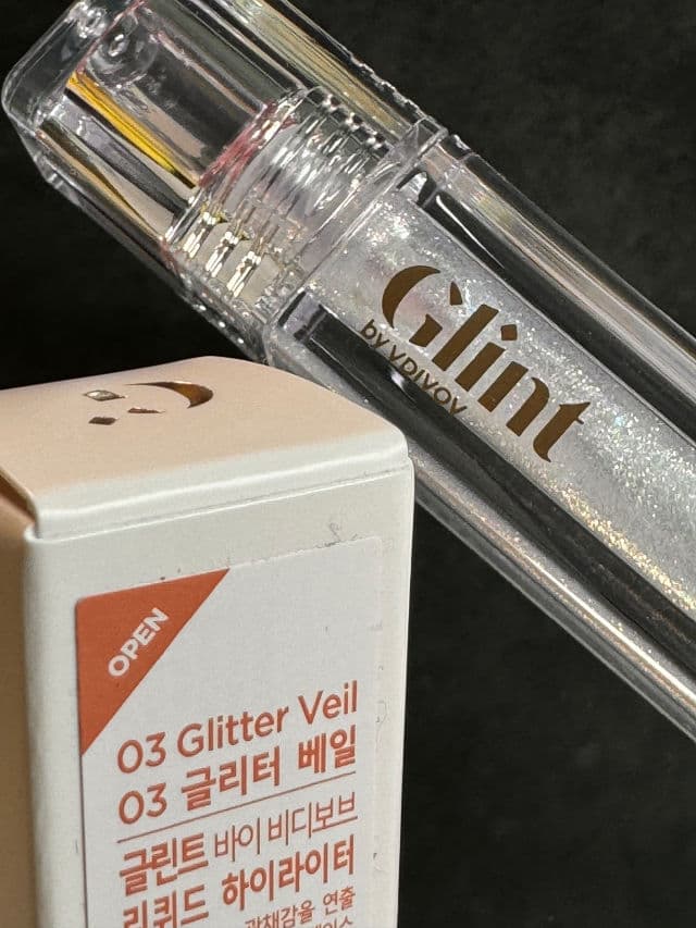 Glint 02 Glossier review photo by Susan101