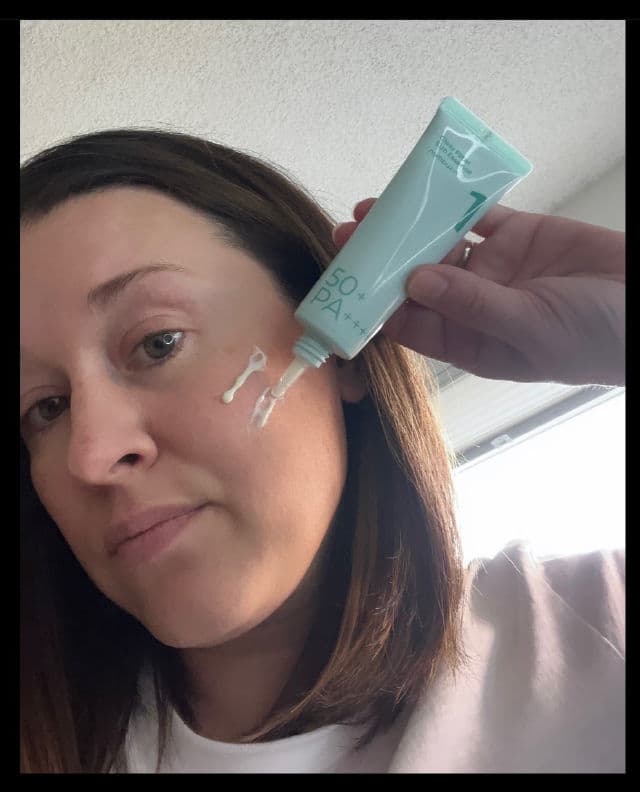 numbuzin No.1 Pure-Full Calming Water Sunscreen SPF50+ PA++++  review photo by Susan101