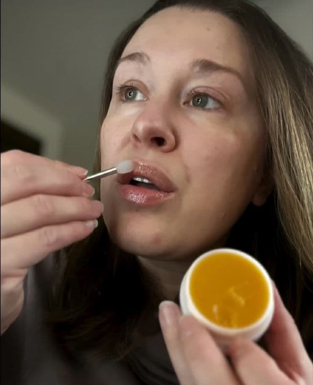 Bella Jade Botanicals Overnight Lip Treatment Mask review photo by Susan101