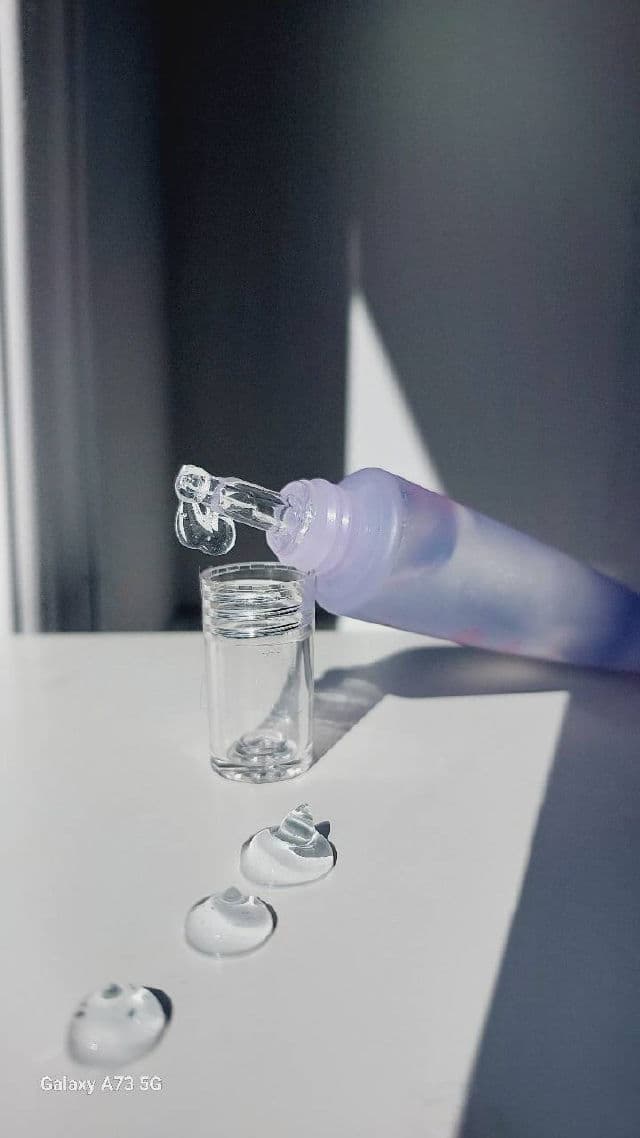 Tocobo Collagen Brightening Eye Gel Cream review photo by Ohnomyskin