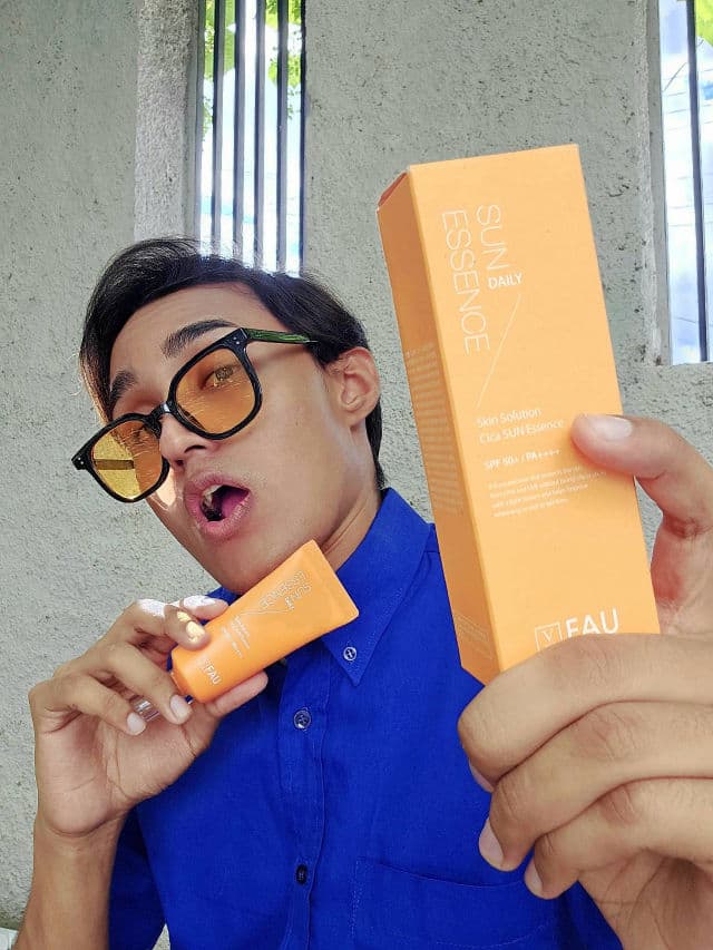 FAU Cosmetics Skin Solution Sun Essence SPF 50 ++++  review photo by Xavigilfilm
