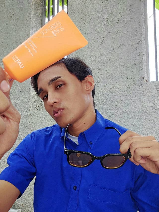 FAU Cosmetics Skin Solution Sun Essence SPF 50 ++++  review photo by Xavigilfilm