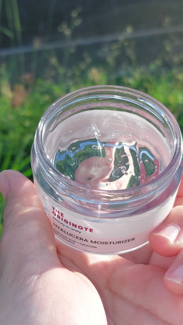 The Originote Hyalucera Moisturizer - Hyaluronic Acid + Ceramide + with Chlorelina review photo by Rizkhidwios