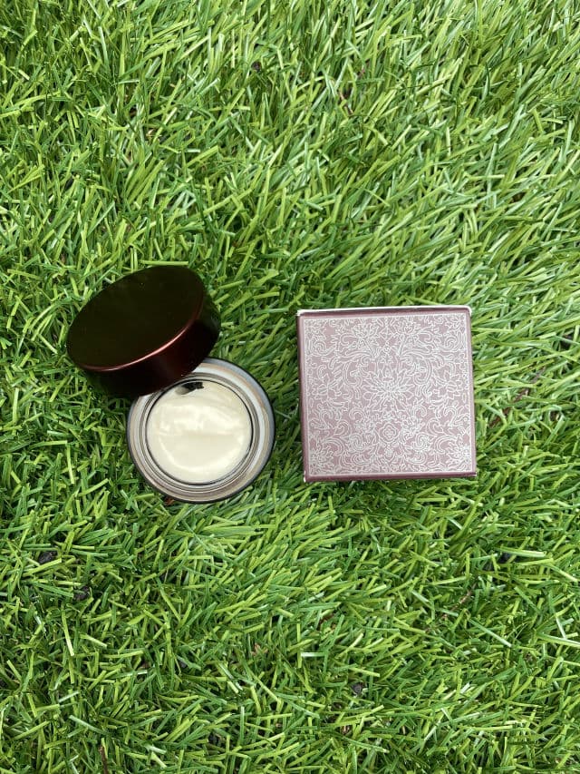 fresh Black Tea Age-Delay Eye Cream review photo by SampleTry