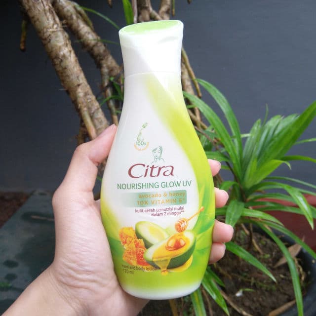 Citra Nourishing Glow UV Hand Body Lotion review photo by dichanp