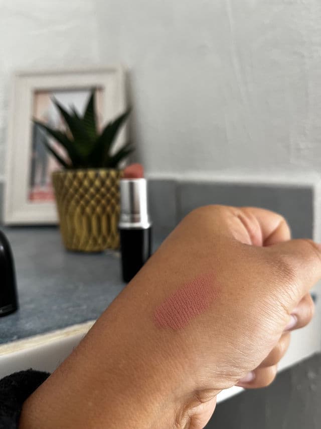 MAC Velvet Teddy review photo by Geetaplanty