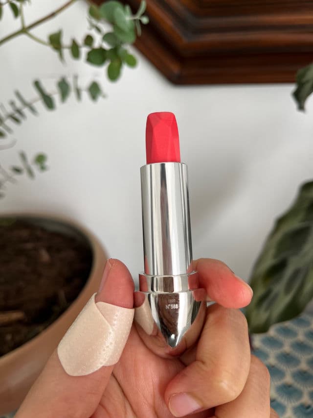 Guerlain Rouge G Satin Lipstick review photo by Itscoco