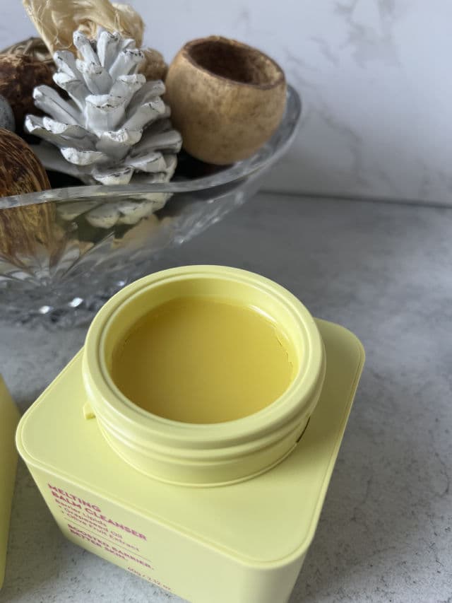 BYOMA Melting Balm Cleanser review photo by Minique