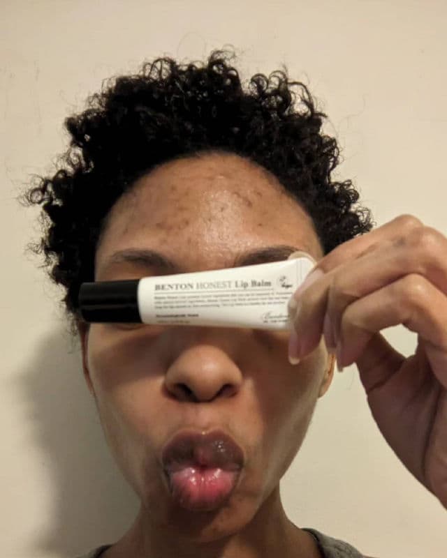 BENTON Honest Lip Balm review photo by ChillinWithQuanie
