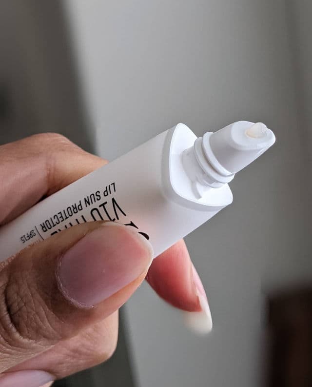 V10 Hyal Lip Sun Protector SPF15 product review