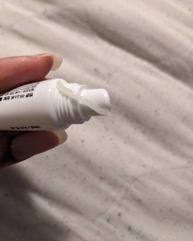 BENTON Honest Lip Balm review photo by ChillinWithQuanie