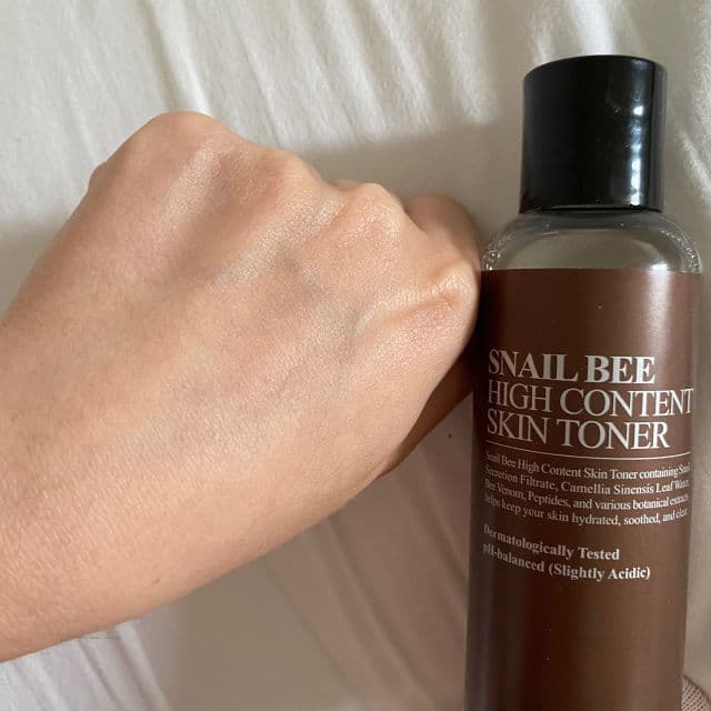 BENTON Snail Bee High Content Skin Toner review photo by daisieskincare