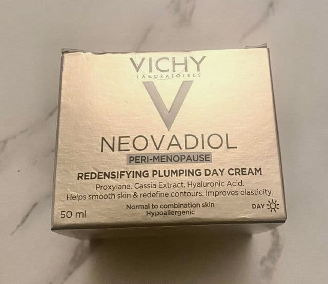 Vichy Laboratories Neovadiol Compensating Complex Day Care Cream review photo by katiek82