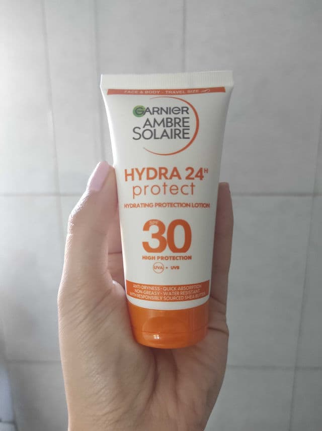 Garnier Delial Sensitive Advanced Facial UV Crema Anti-Brillos SPF 30 review photo by unalibradel93