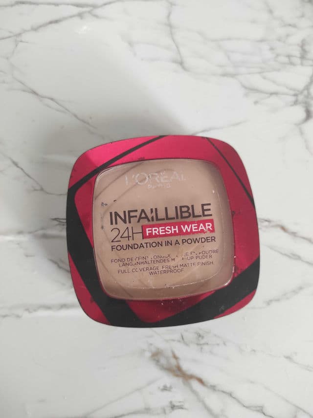 L'Oreal Paris Infallible 24H Fresh Wear Foundation in a Powder review photo by unalibradel93