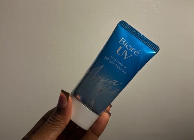 Biore UV Aqua Rich Weightless Moisturizer Broad Spectrum SPF50 Sunscreen review photo by fadenitty