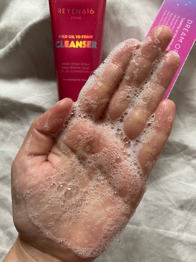 REYENA16 Mild Oil To Foam Cleanser review photo by skinsupportco