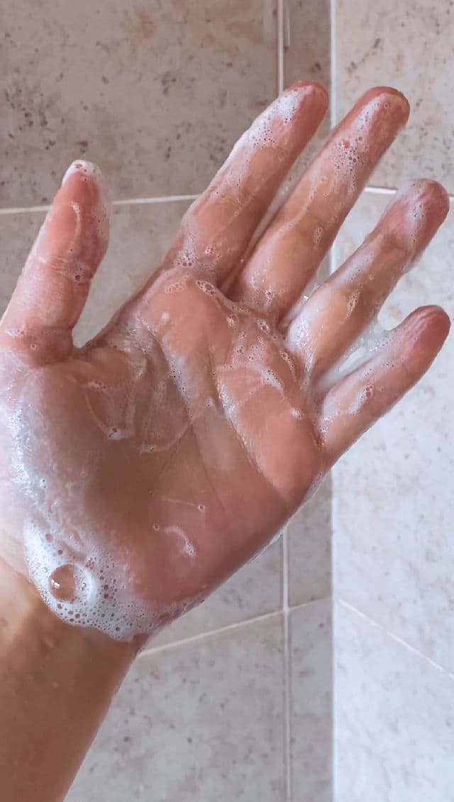 Round Lab 1025 Dokdo Cleanser review photo by skinsupportco