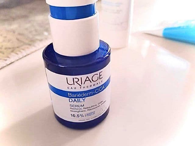 Uriage Bariéderm Cica Daily Serum review photo by Chinchir3211