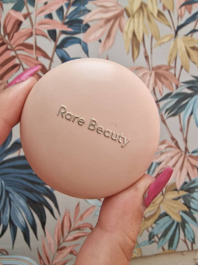 Rare Beauty Positive Light Silky Touch Highlighter review photo by TsvetiSp