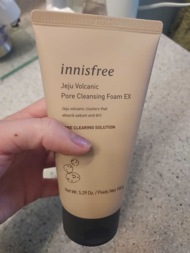 INNISFREE Jeju Volcanic Pore Cleansing Foam EX review photo by bellanicole