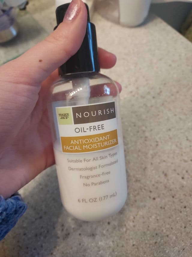 Trader Joe's Nourish Oil Free Moisturizer review photo by bellanicole
