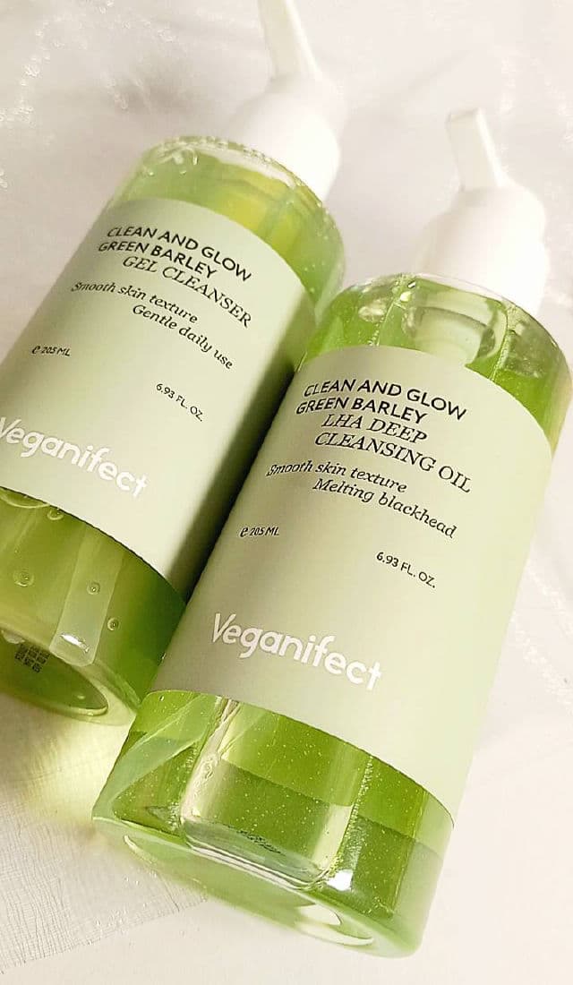 Veganifect. Clean and Glow Green Barley Gel Cleanser review photo by nrsollehan