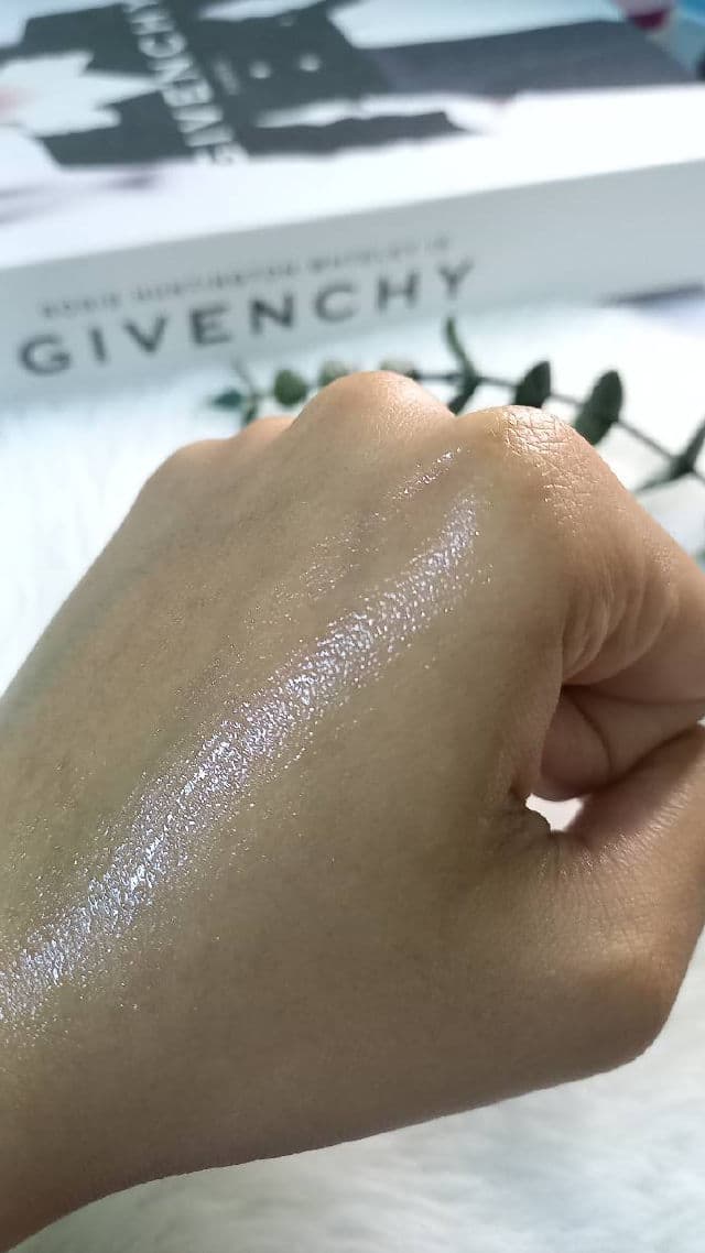 Glad2Glow Pomegranate 10% Niacinamide Power Bright Serum review photo by nrsollehan
