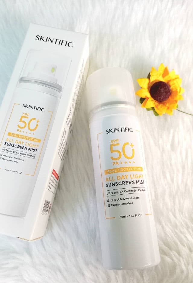 Skintific All Day Light Sunscreen Mist SPF 50+ PA++++ review photo by nrsollehan