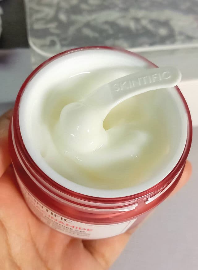Skintific MSH Niacinamide Brightening Moisture Gel review photo by nrsollehan