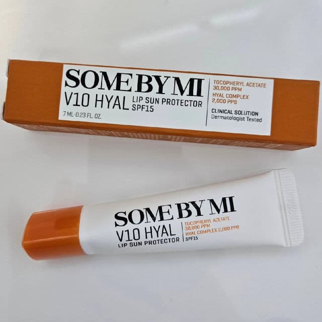Some By Mi V10 Hyal Lip Sun Protector SPF15 review photo by ReviewedbyHanna