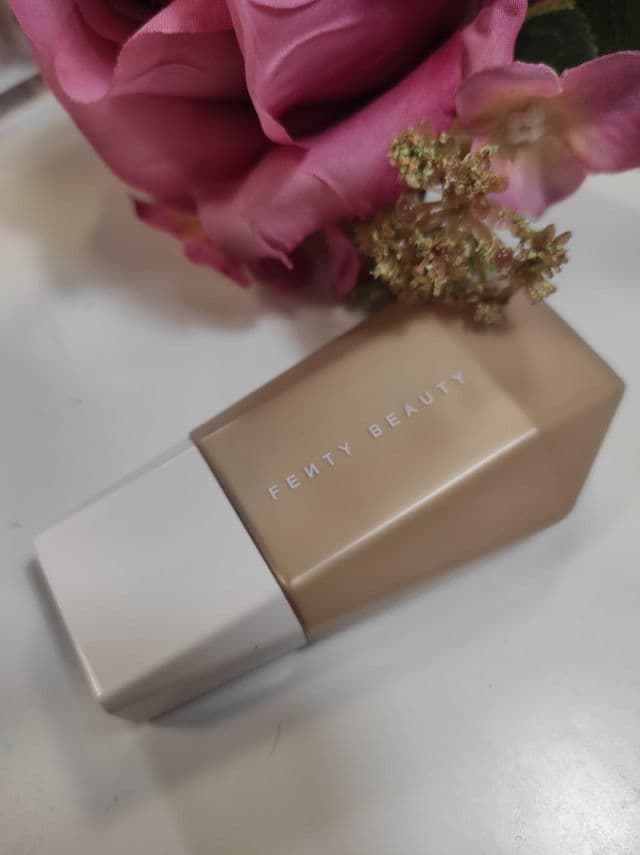 Fenty Beauty Eaze Drop Blurring Skin Tint Moisturizer review photo by Mariasta